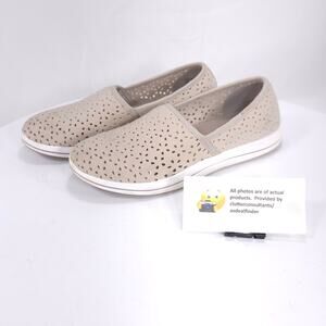 Clarks Cloudsteppers Breeze Slip On Shoe Womens Size 5.5 28710 Taupe